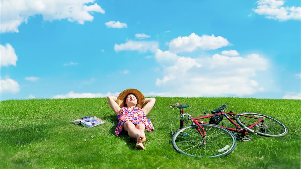 6 Spring Fever Symptoms To Watch Out For Now That Winter Is Finally ...