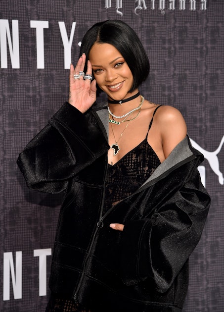 Rihanna S Work Music Video Look Is So Fierce You Re Going To Want To