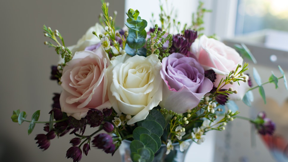 16 Inexpensive Wedding Flowers That Still Look Beautiful For Couples