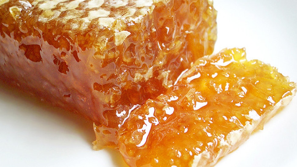 How To Lighten Hair With Honey Cause Natural Highlights Are Oh So