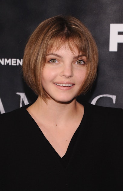 Who Is Camren Bicondova Gotham S Catwoman Is A Multi Talented Teen