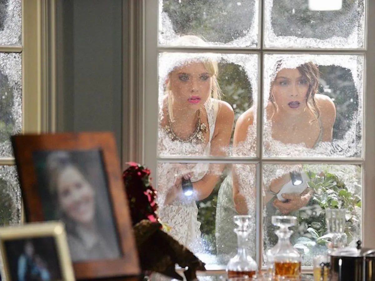 spencer hastings christmas dress Spencer Hastings Santa Outfit