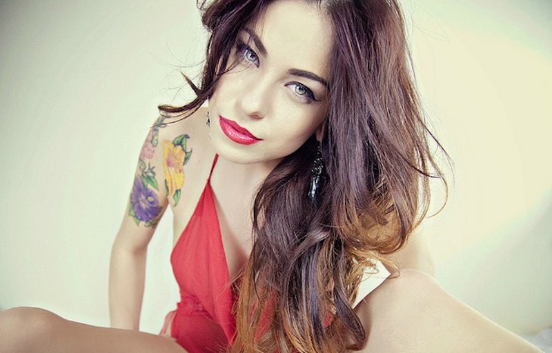 7 Things To Know About Dating A Woman With Tattoos Because She Doesnt 