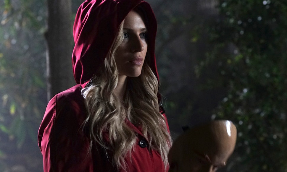 Sara Harvey Can't Be Red Coat On 'Pretty Little Liars' For 6 Simple Reasons