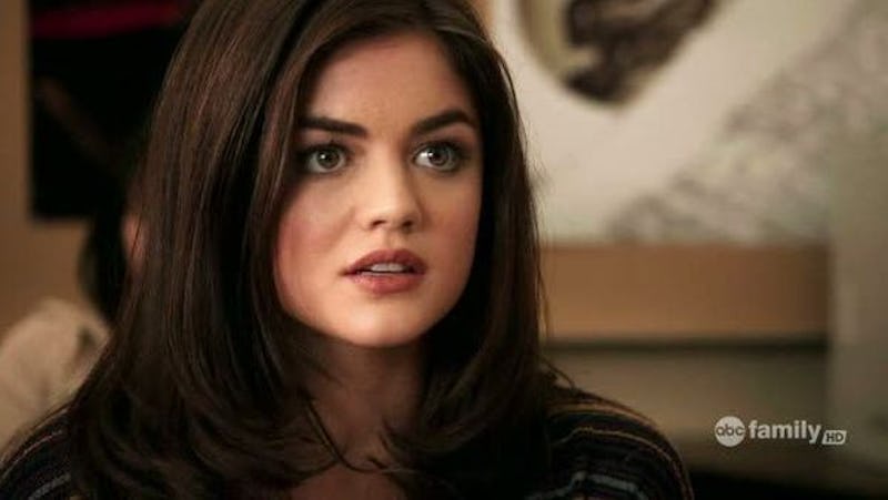 12 'Pretty Little Liars' Pilot Clues That Prove Aria Montgomery Is On ...