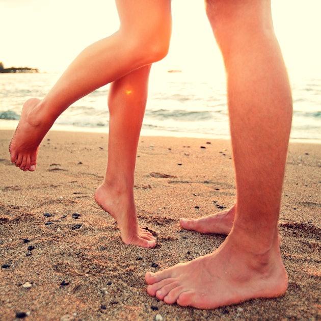 8 Things You Should Know Before Having Sex On The Beach