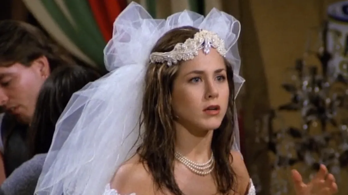 25 Rachel Green Fashion Moments You Were Obsessed With PHOTOS 25 Rachel Green Fashion Moments You Were Obsessed With PHOTOS