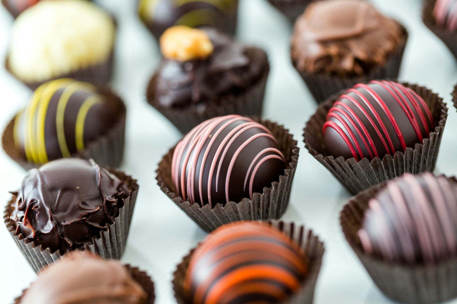 Gifts valentines valentine special sweet Which Wine Goes Best With Valentine's Day Chocolate? Here's Your Ultimate Guide