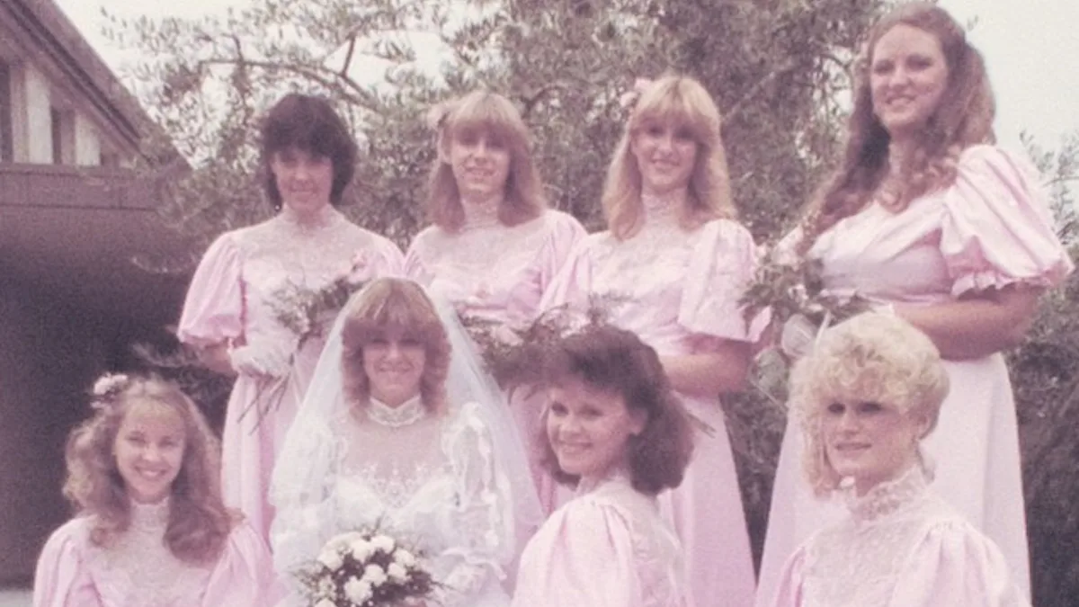 embarrassing bridesmaid dresses Most Hilarious Vintage Bridesmaids Dresses
