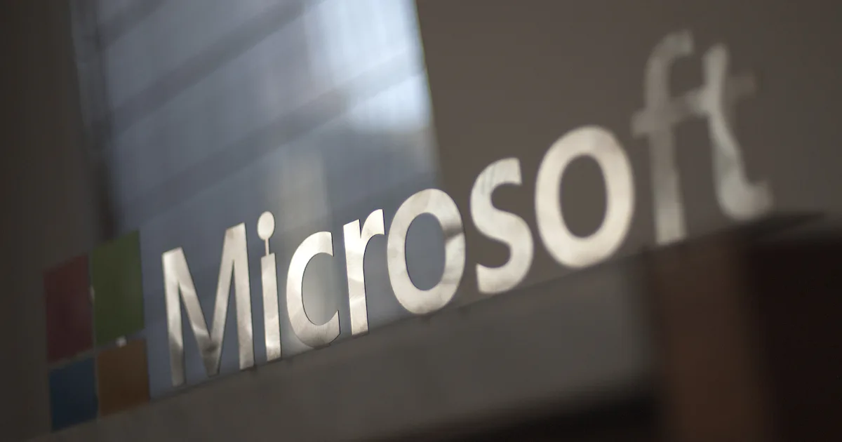 Microsoft Upgrades Maternity Leave Policy After Netflix, & Here Are 5