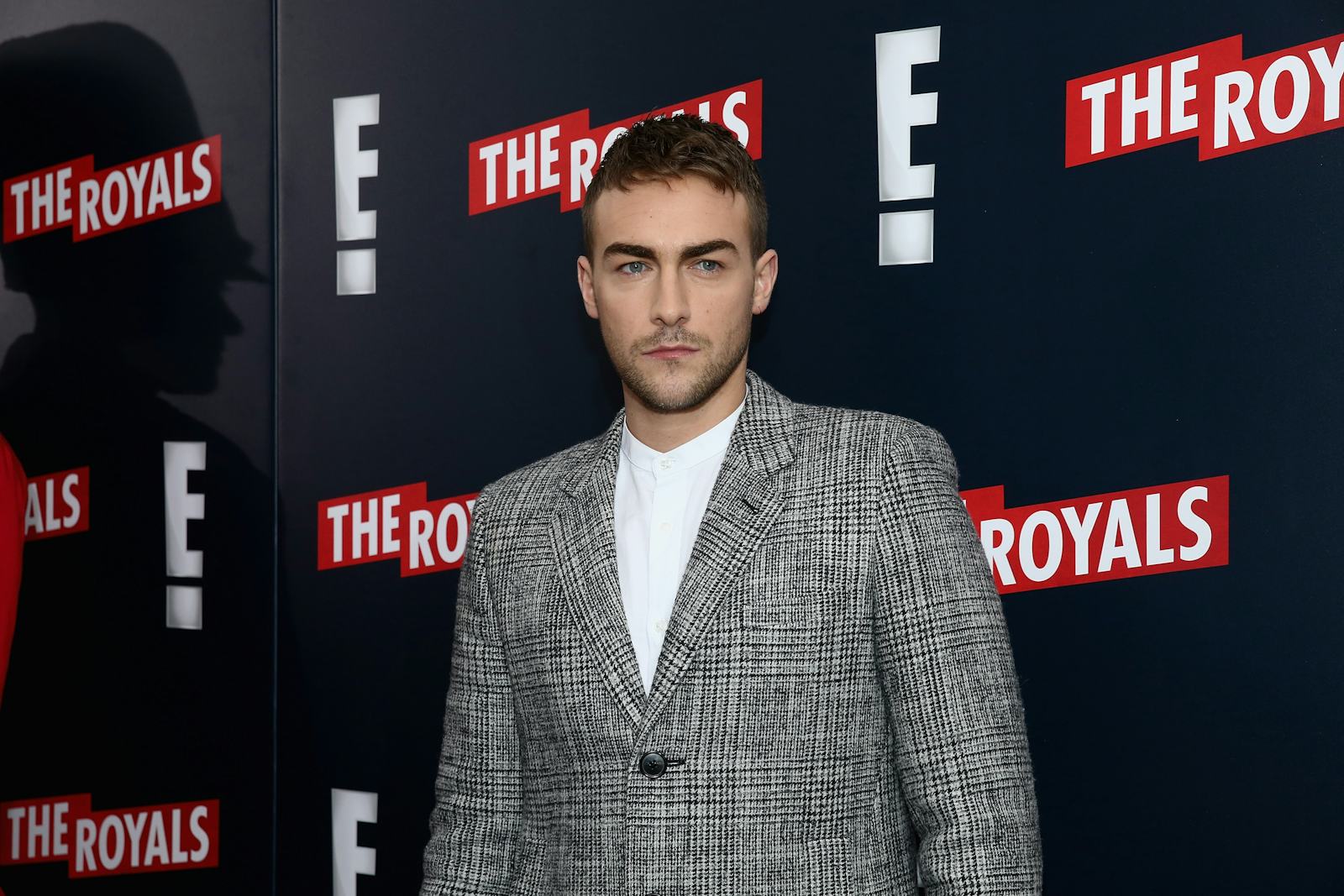 Is Tom Austen Single The Royals Actor S Dating Life Seems Much Less