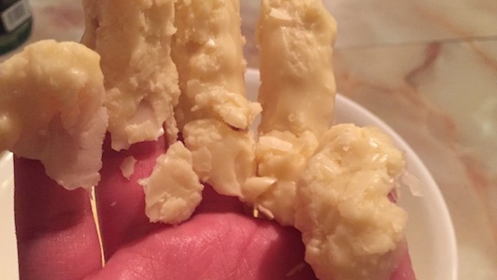 I Tried Candle Wax As A Moisturizer Here S Why You Should Try It