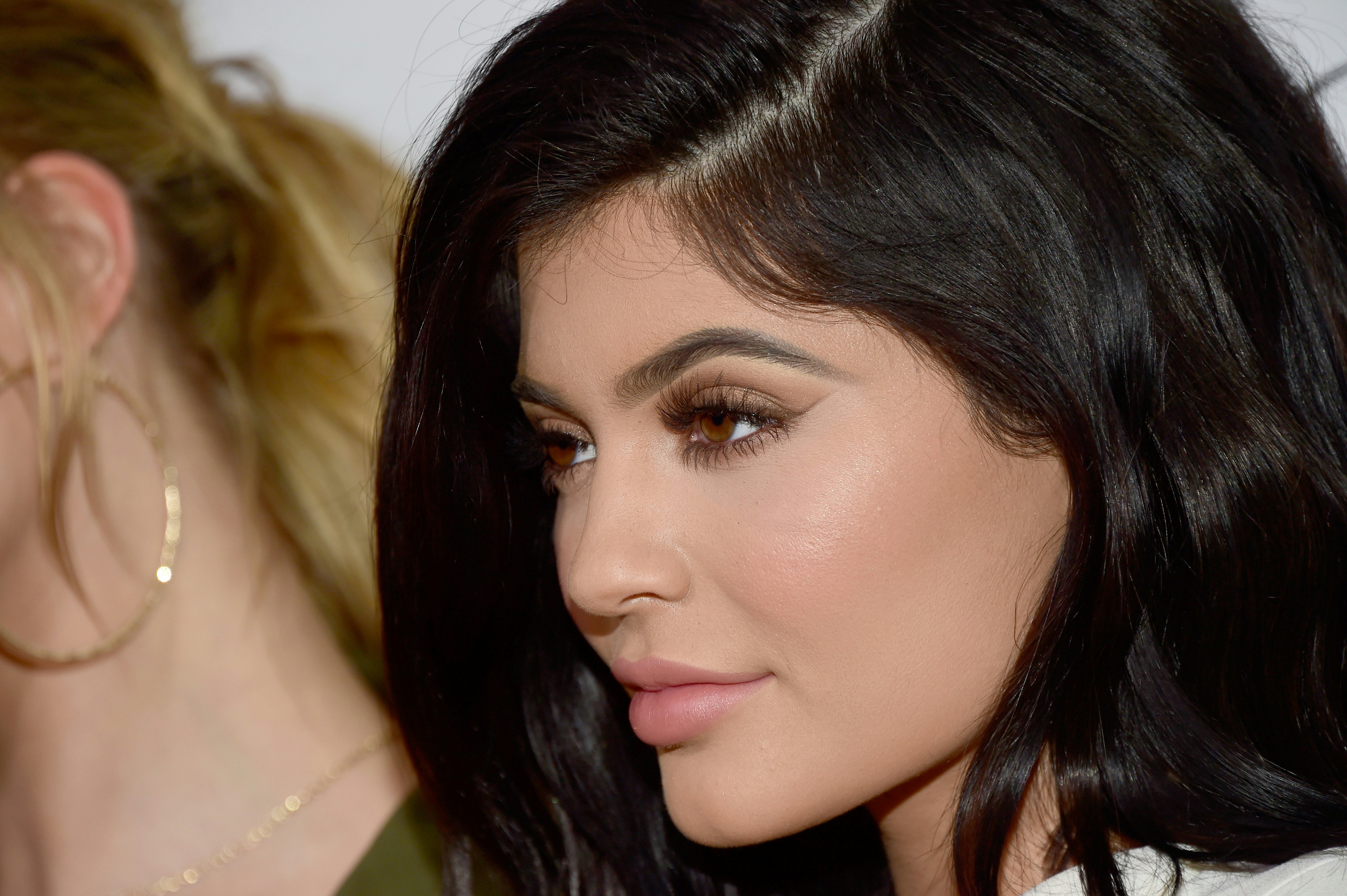 Kylie Jenner Teases 3 Summer Lip Kit Shades On Snapchat & Here's