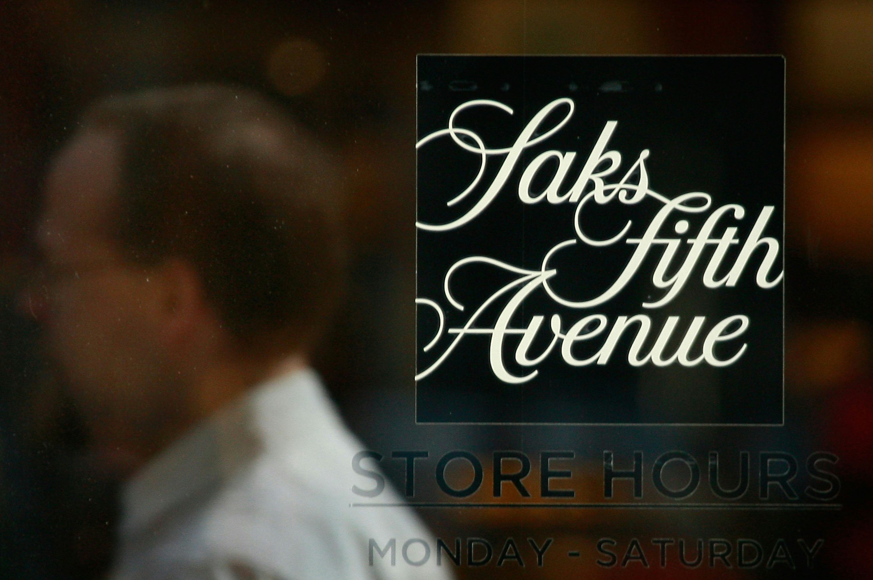 Saks Fifth Avenue Employees Reportledly Steal 400,000 Worth Of