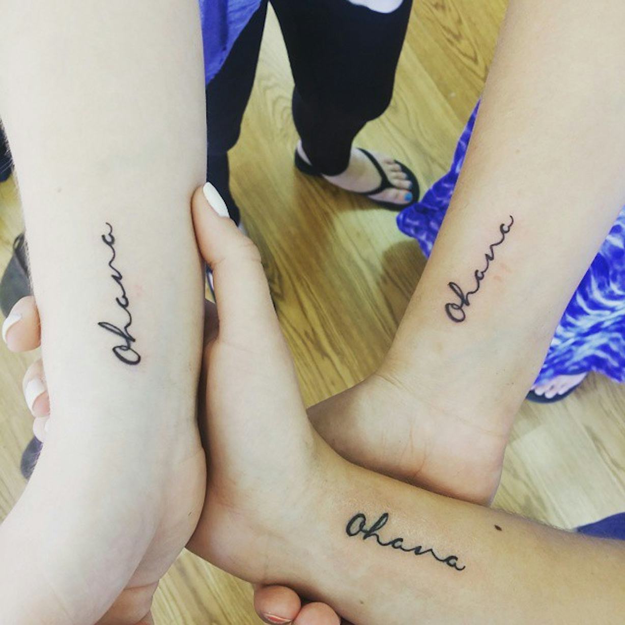 15 Tattoos For Sisters That Go Above And Beyond An Infinity Symbol Or A ...