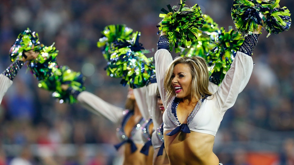 The Evolution Of Nfl Cheerleader Uniforms From 1967 To Today Photos