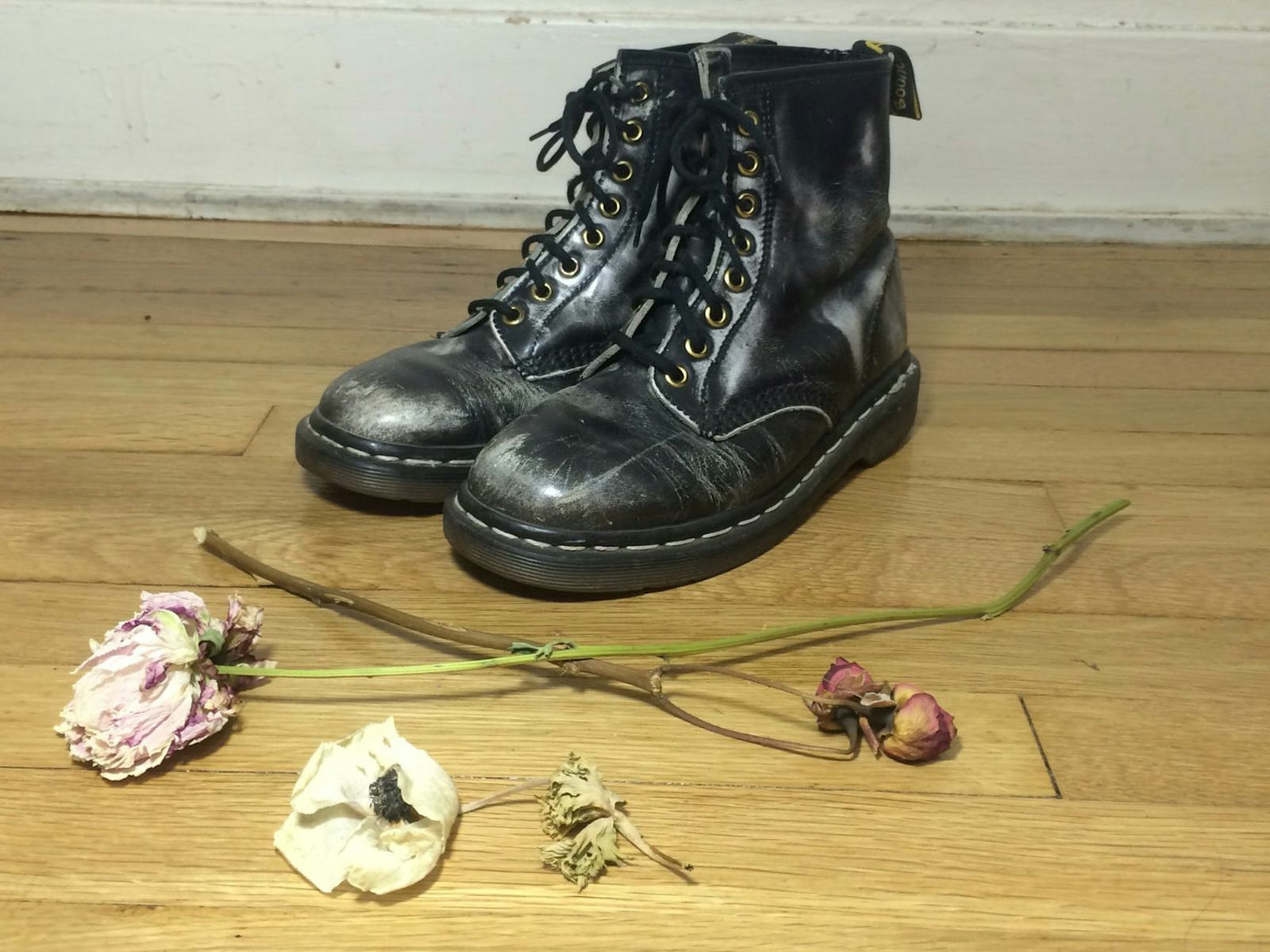 11 Pieces Of '90s Apparel To Buy Now, Since Reliving This Decade Is Far From Over — PHOTOS