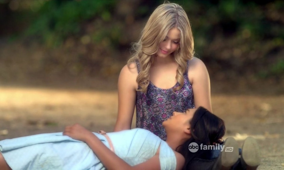 Will Emily & Alison Get Together in 'Pretty Little Liars' Season 5? The