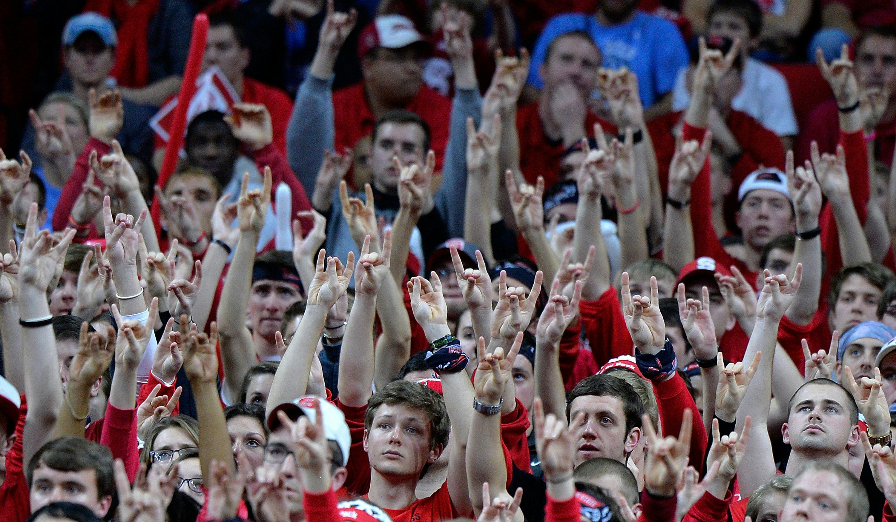 8 Times Sports Fans' Emotions Made Them Act Like The Most Insane ...