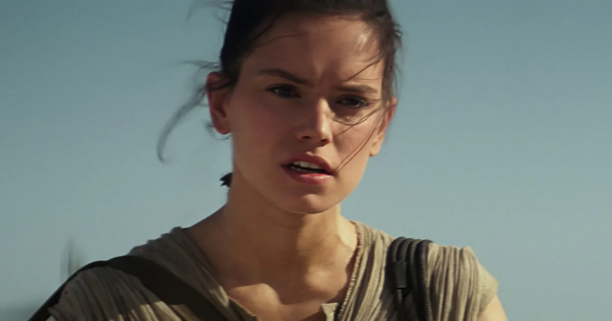 The One Rey Clue In 'The Force Awakens' That You Might Have Missed