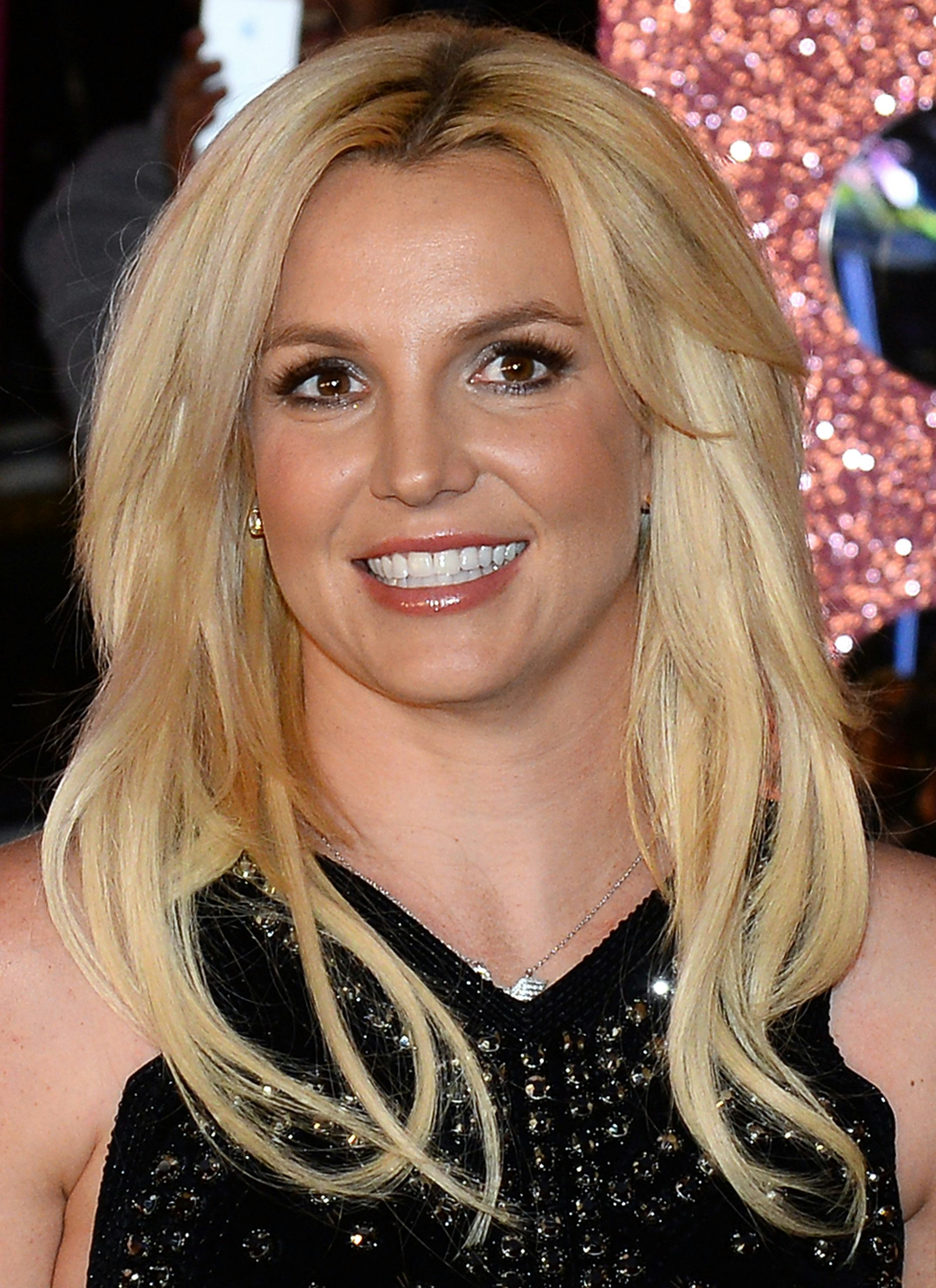 5 Tips For Getting (And Maintaining) Britney Spears' Hair Color