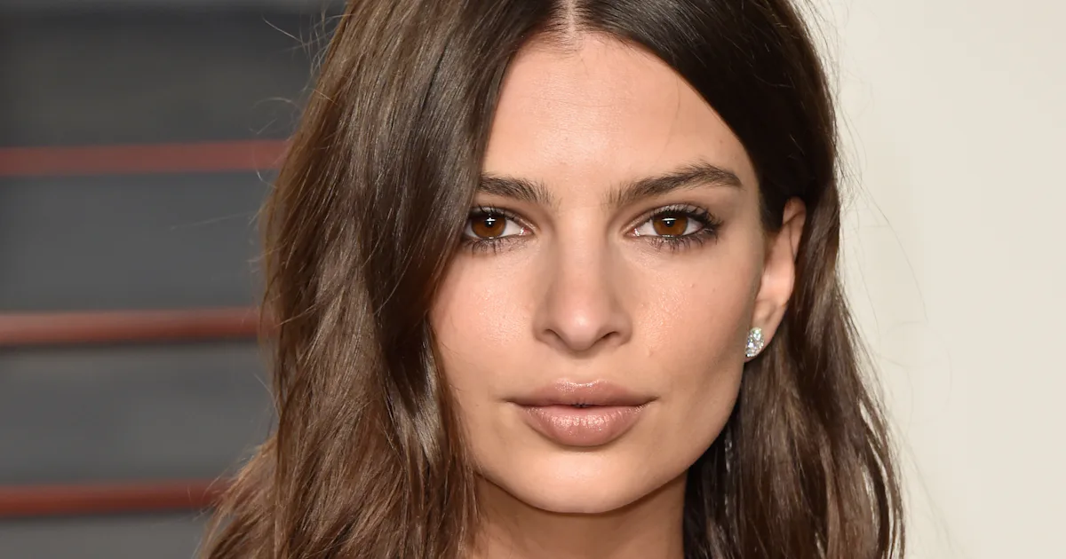 Why Emily Ratajkowski Emily Ratajkowski Teams Up With Kim Kardashian & Stands Up For Women ...