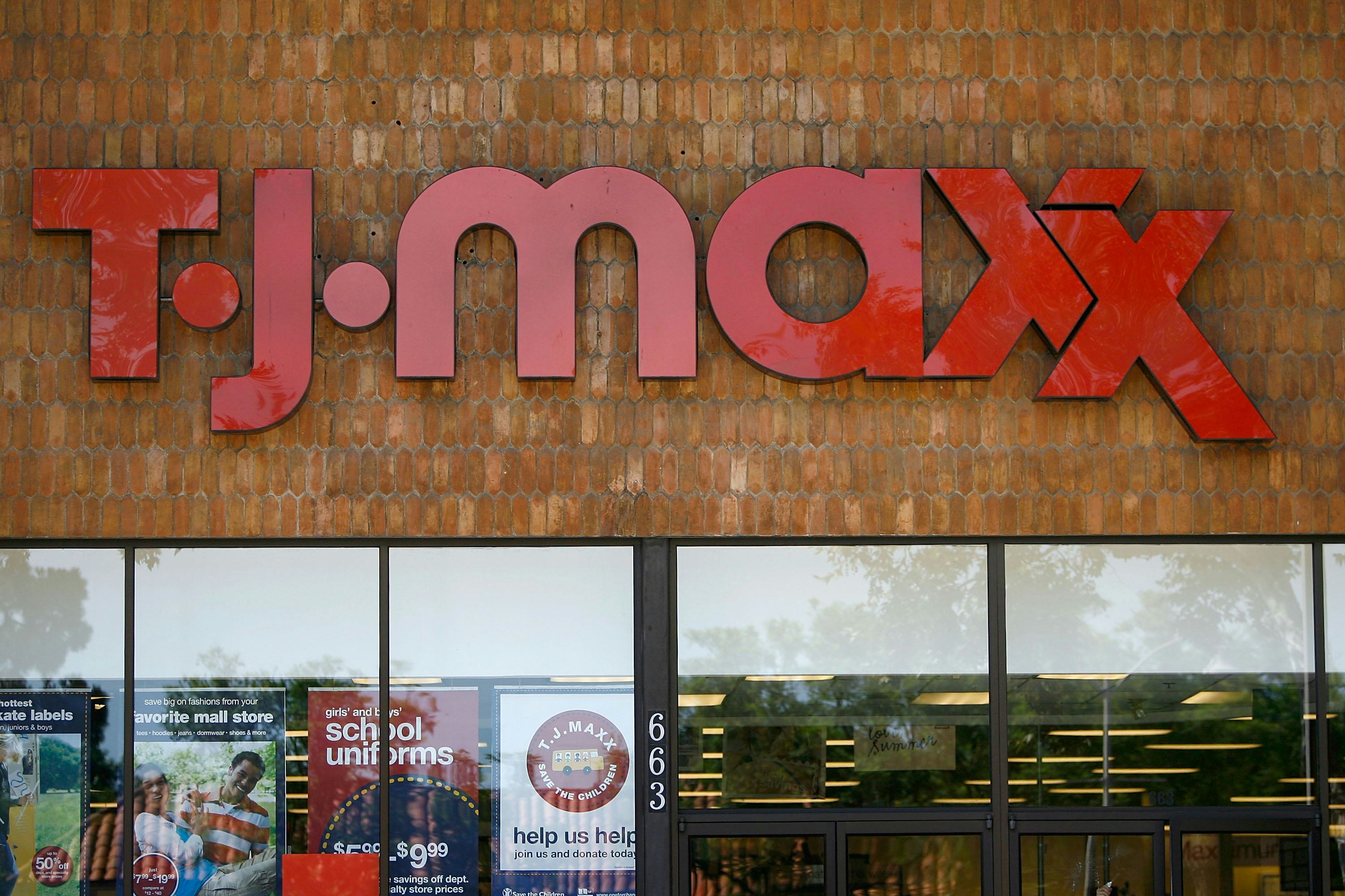 TJ Maxx Introduces PlusSize Clothing Online & It's Such An Exciting Development In Size Inclusivity