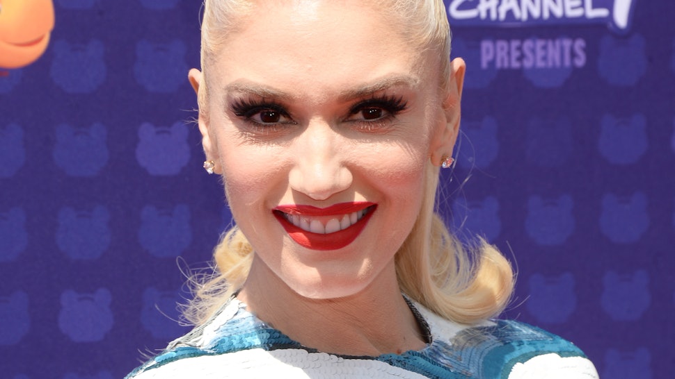 Gwen Stefani's No Makeup Selfie Will Make You Do A Double Take — PHOTO