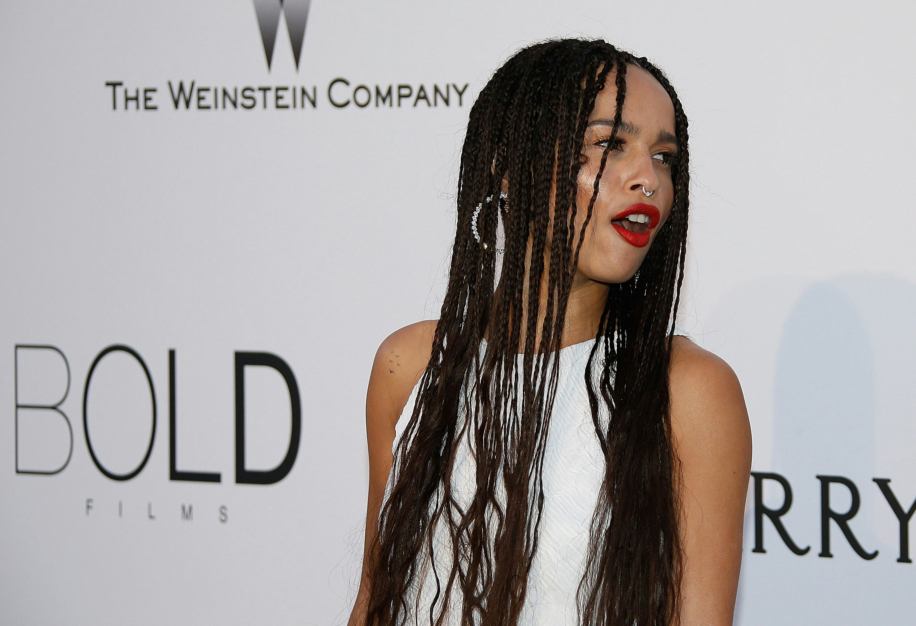 Zoe Kravitz Debuts A Short Bob On Instagram, And It's The Perfect, Sun ...