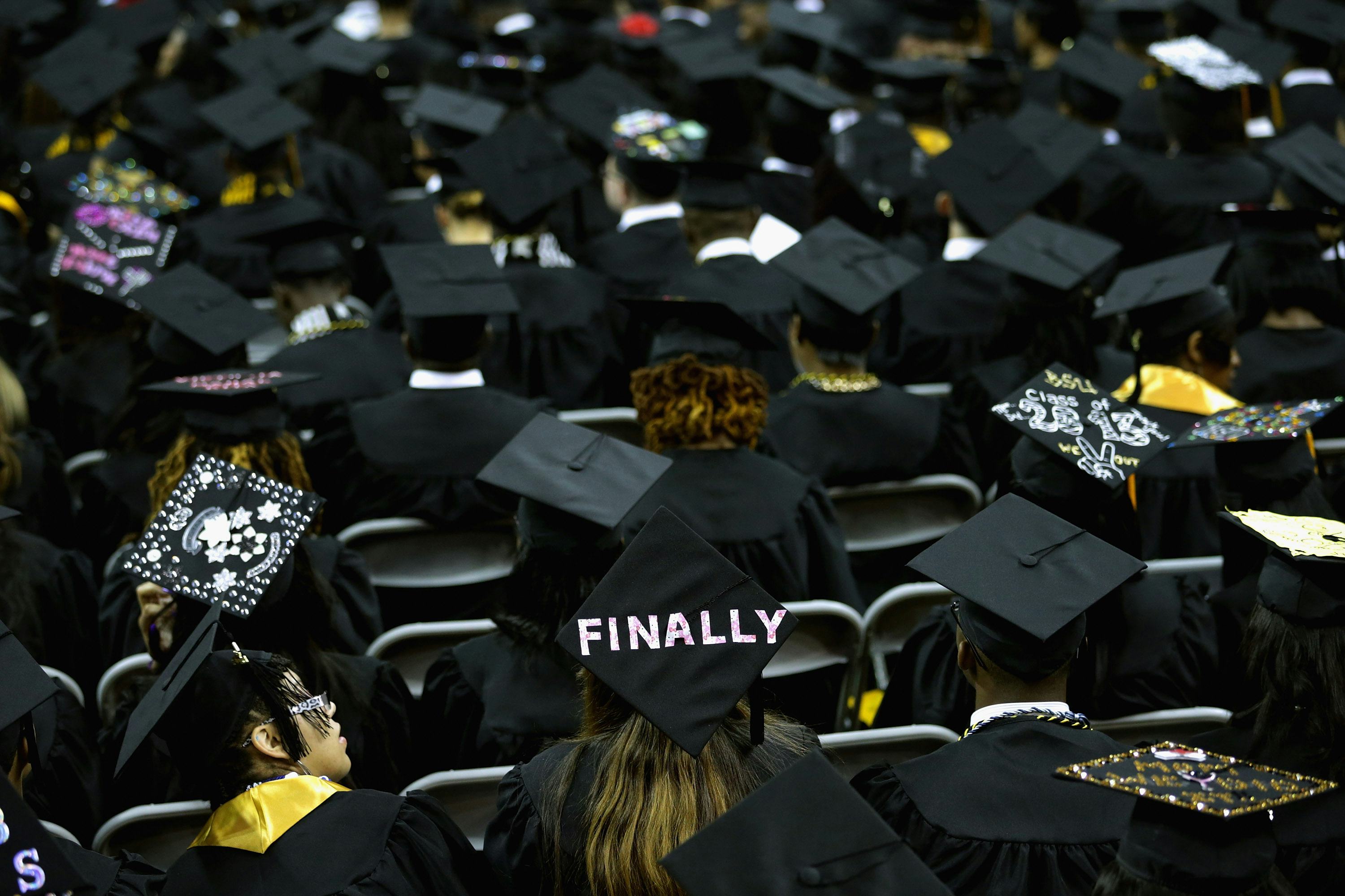 how to decorate your graduation cap