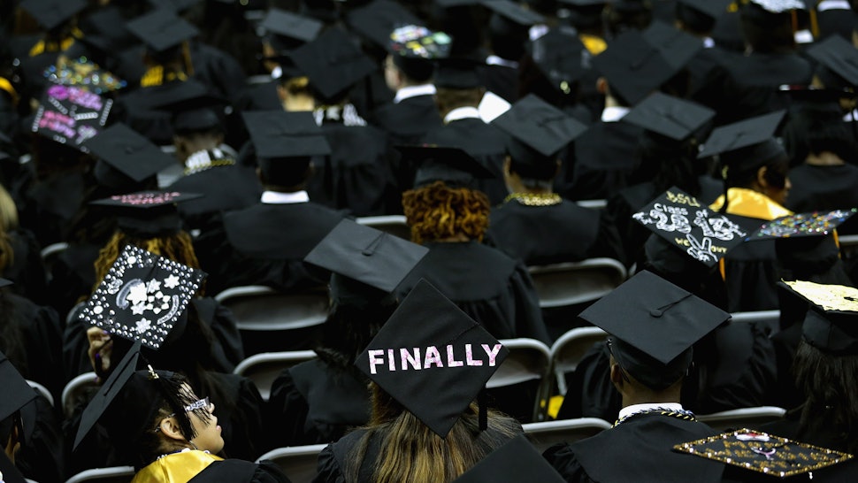 How To Decorate Your Graduation Cap If You Re Unsure What To Do