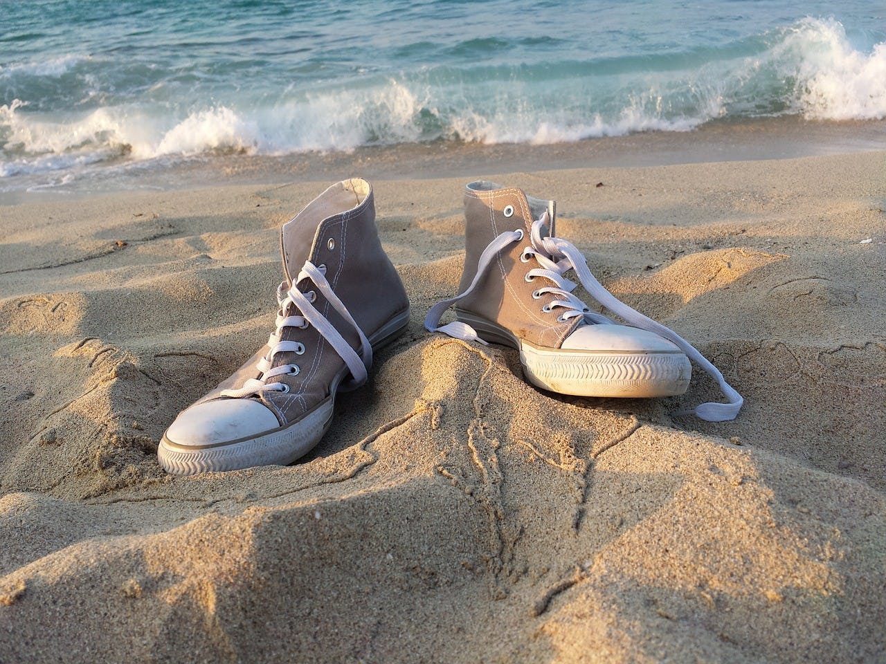 How To Get Sand Out Of Your Shoes & Save Yourself The Struggle This Summer