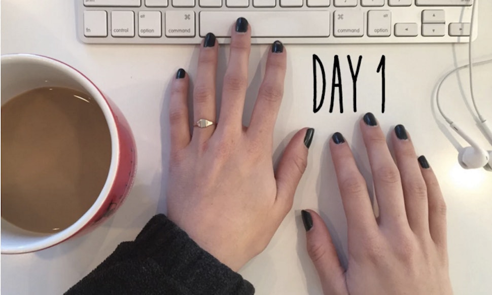 Difference Between Gel and Acrylic Nails<br/> Difference Between Gel and Acrylic Nails<br/>