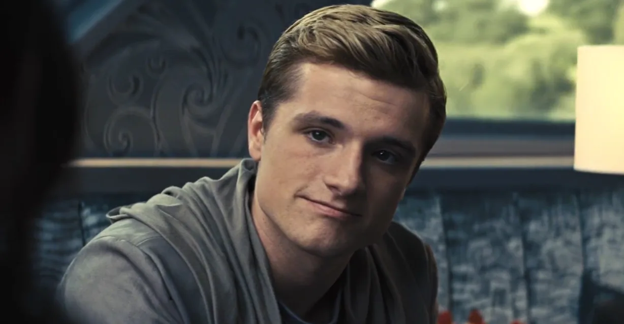 Peter Mockingjay Peeta Is Good In The 'Mockingjay — Part 2' Full Trailer, So Naturally ...