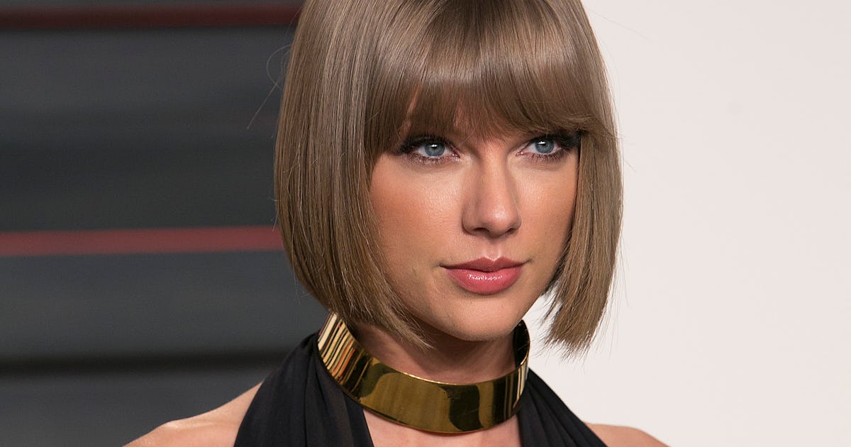 Taylor Swift S New Romantics Lyrics Meaning Show How Well She Understands Her Fans Taylor Swift S New Romantics Lyrics Meaning Show How Well She Understands Her Fans