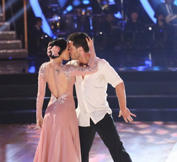 Are Rumer Willis & Val Chmerkovskiy Dating On 'DWTS'? It Shouldn't