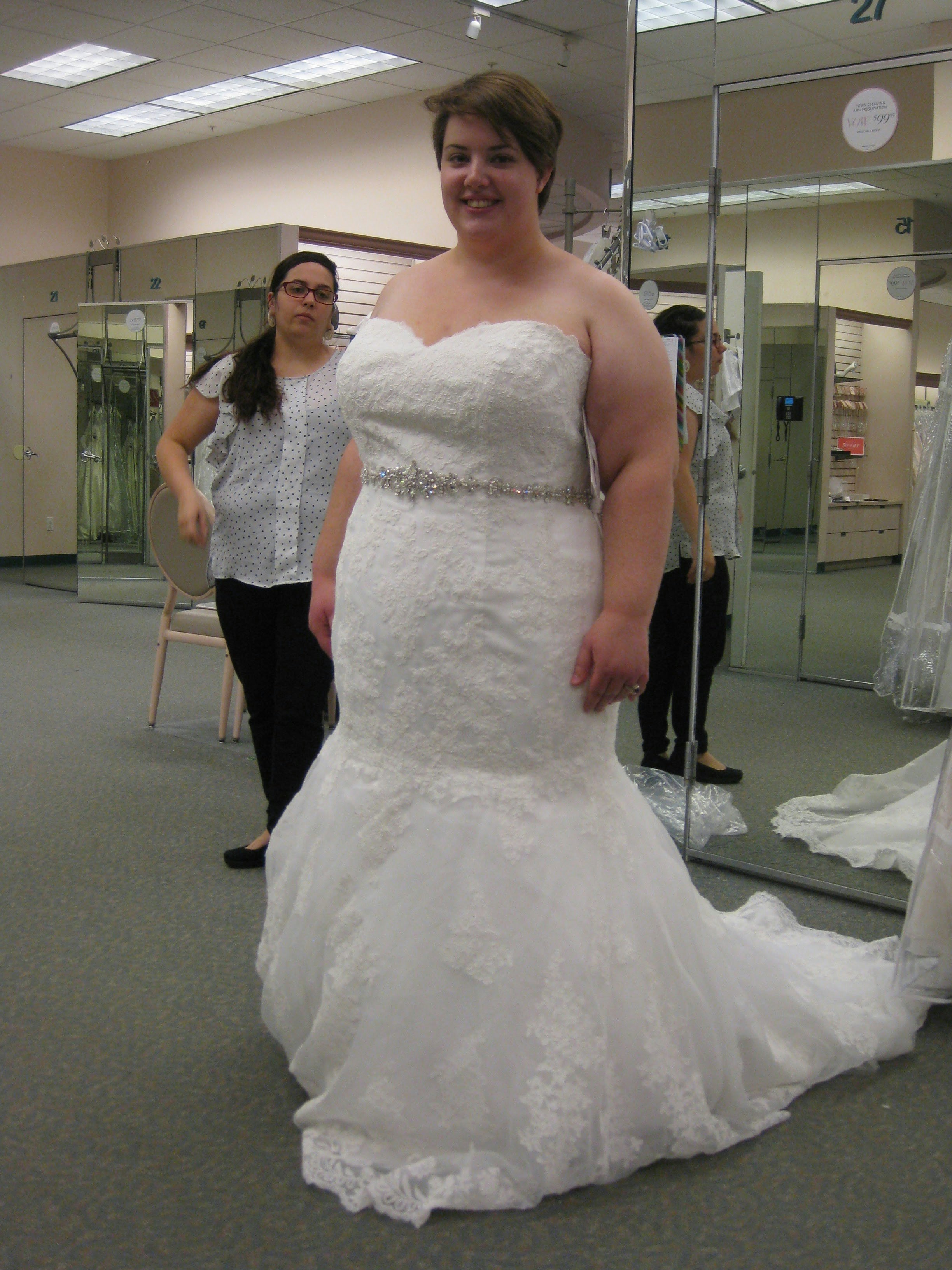 fat woman wedding dress