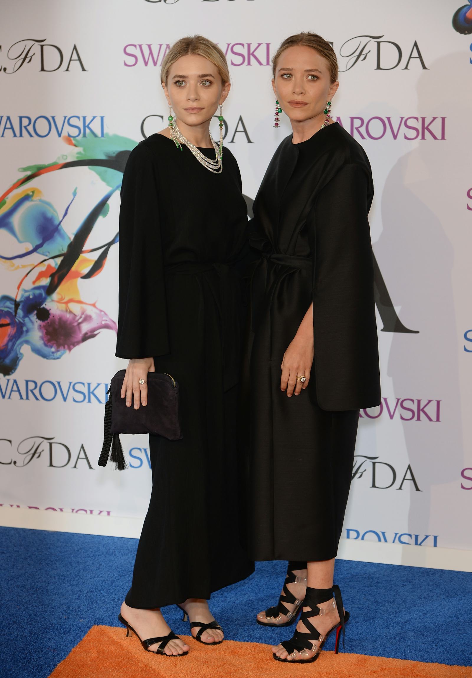 28 Photos of Mary-Kate & Ashley Olsen That Prove They Grew Up Right In ...