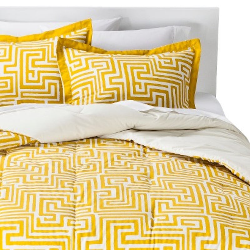 15 Twin XL Bedding Sets That Will Make Your College Dorm Room Look