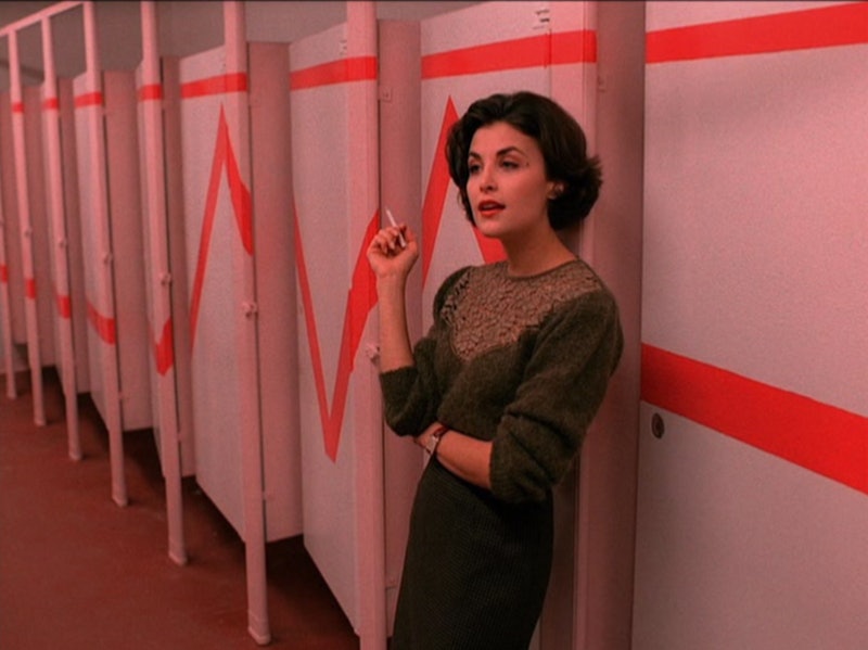 41 Twin Peaks Questions We Still Have About The Cult Classic Series 