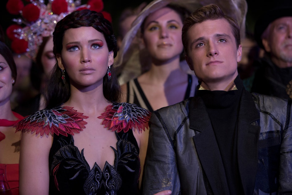 The 'Mockingjay' Sex Scene Between Peeta & Katniss Didn't Happen, To The  Disappointment Of Many