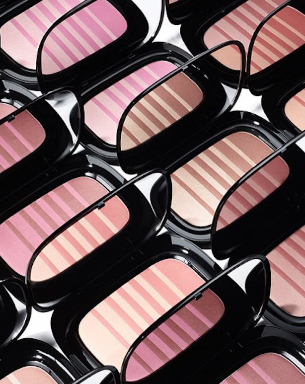 What Is The "Draping" Makeup Technique ? Meet The Trend That's Taking Over Contouring