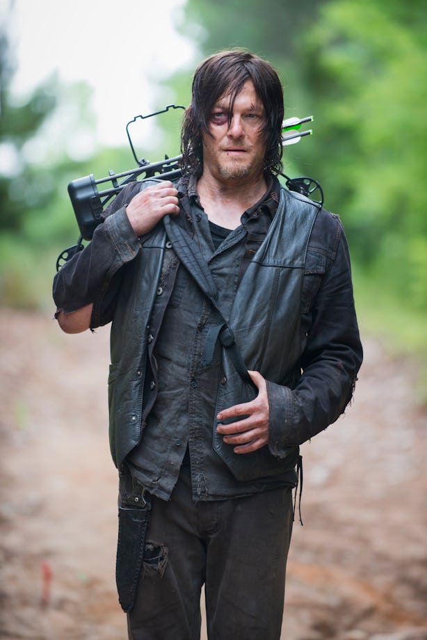 This Easy 'Walking Dead' Daryl Dixon Halloween Costume For Women Is ...