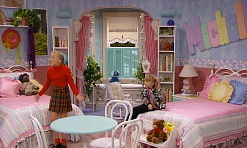 11 Fashionable �90s Bedrooms From TV & Movies You Would�ve 11 Fashionable �90s Bedrooms From TV & Movies You Would�ve