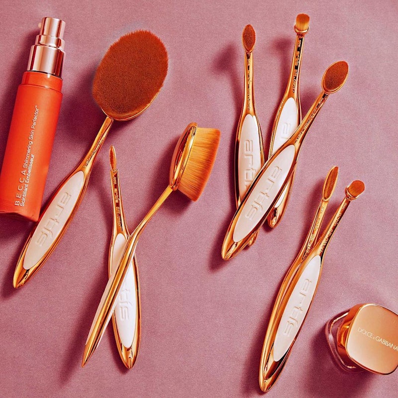 Are Oval Brushes Better Than Sponges? Here's Why The Tool Might Be