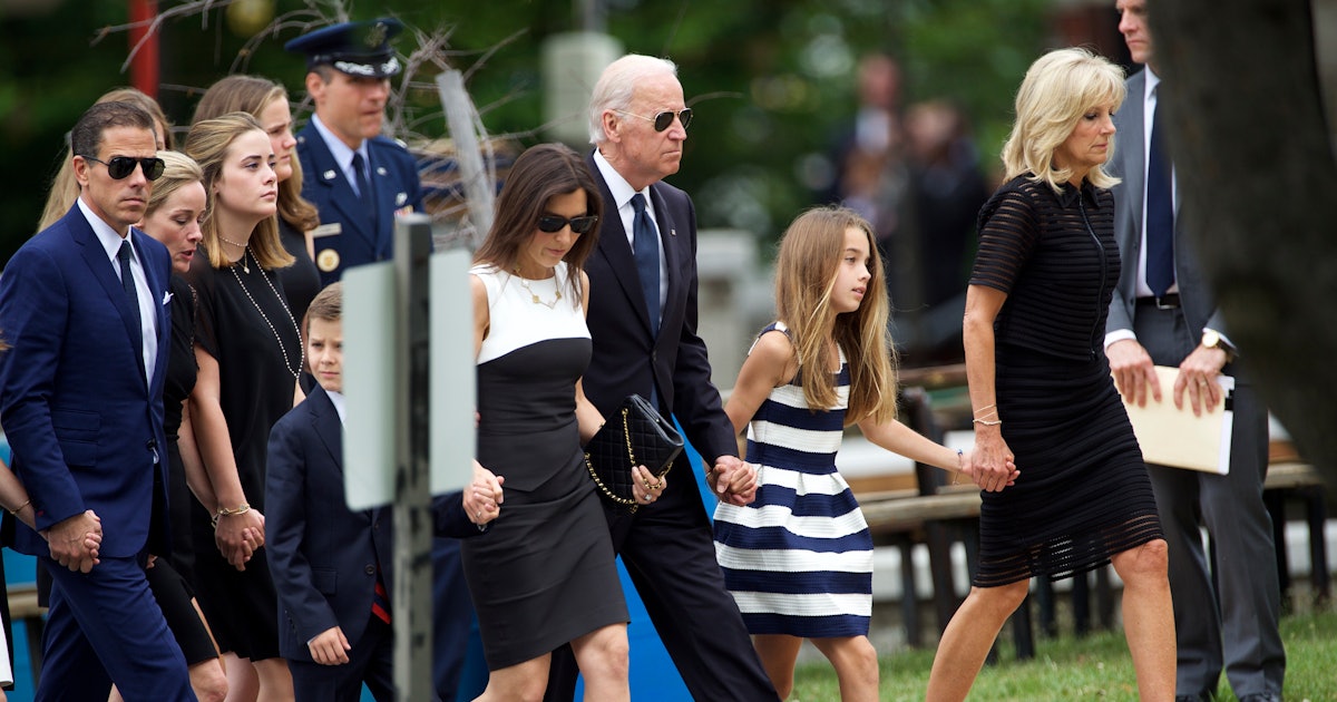 Which Politicians Attended Beau Biden S Funeral Dozens Of Dignitaries Turned Out To Honor The Biden Family