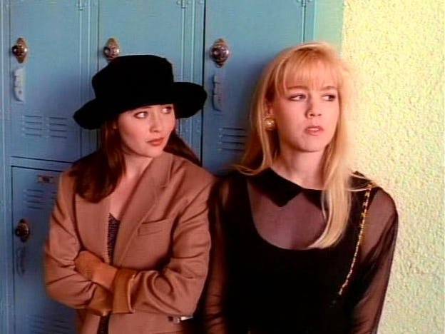 21 Style Lessons From 'Beverly Hills 90210' That Still Influence ...