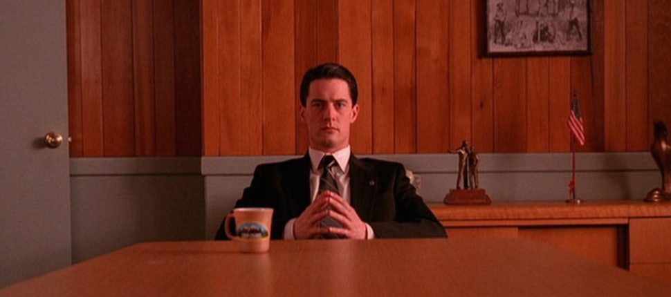 15 Books For 'Twin Peaks' Fans To Enjoy With A Damn Fine Cup Of Coffee