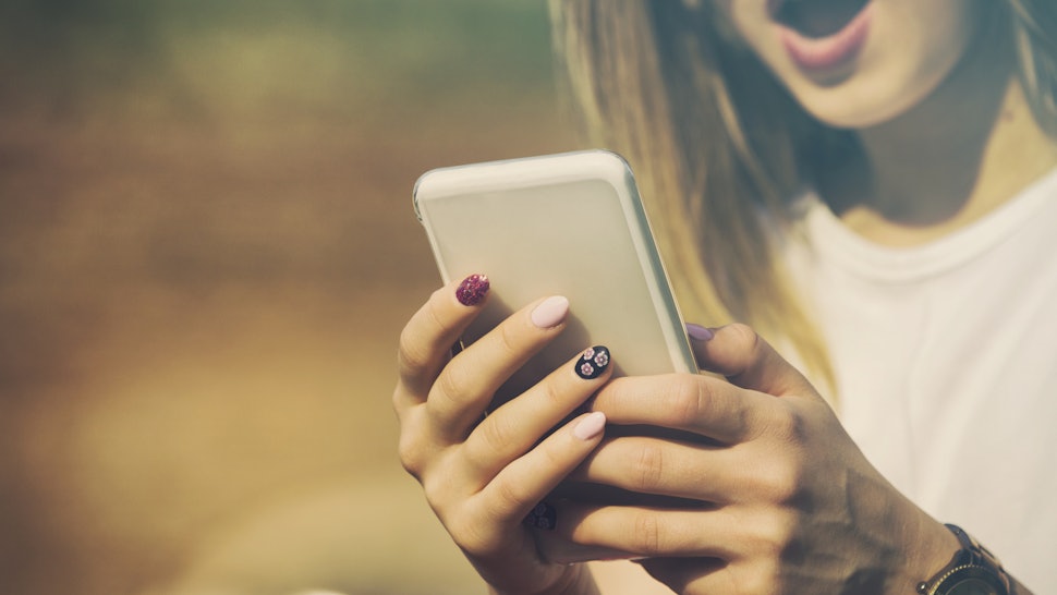 can you find someone you know on tinder can you find someone you know on tinder