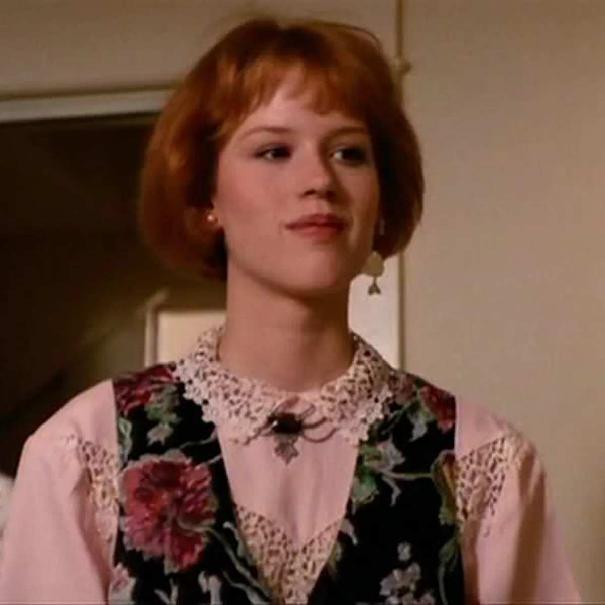 andie pretty in pink dress What did you think of the end result of Andies prom dress? #prettyinpink #mollyringwald #neworder #andiewalsh #johnhughesmovie #johnhughes